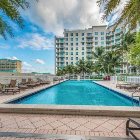 Apartment In Casa Costa Condo!Beach Pass Included Boynton Beach Kültér fotó