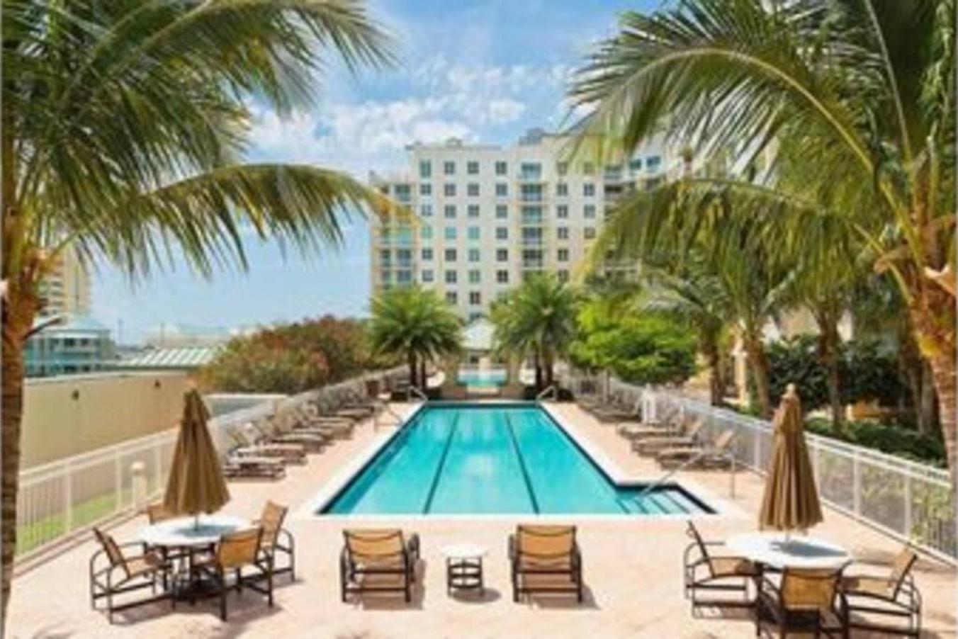 Apartment In Casa Costa Condo!Beach Pass Included Boynton Beach Kültér fotó