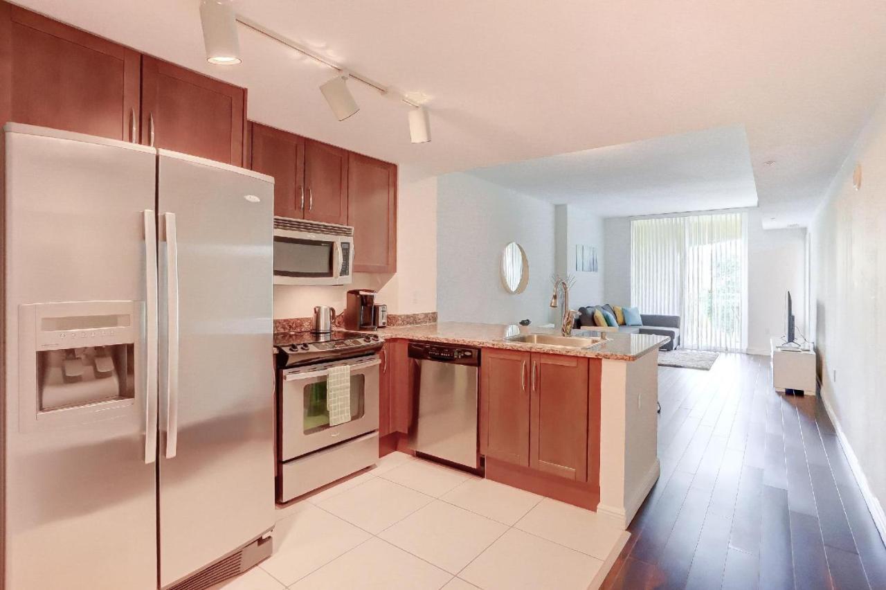 Apartment In Casa Costa Condo!Beach Pass Included Boynton Beach Kültér fotó