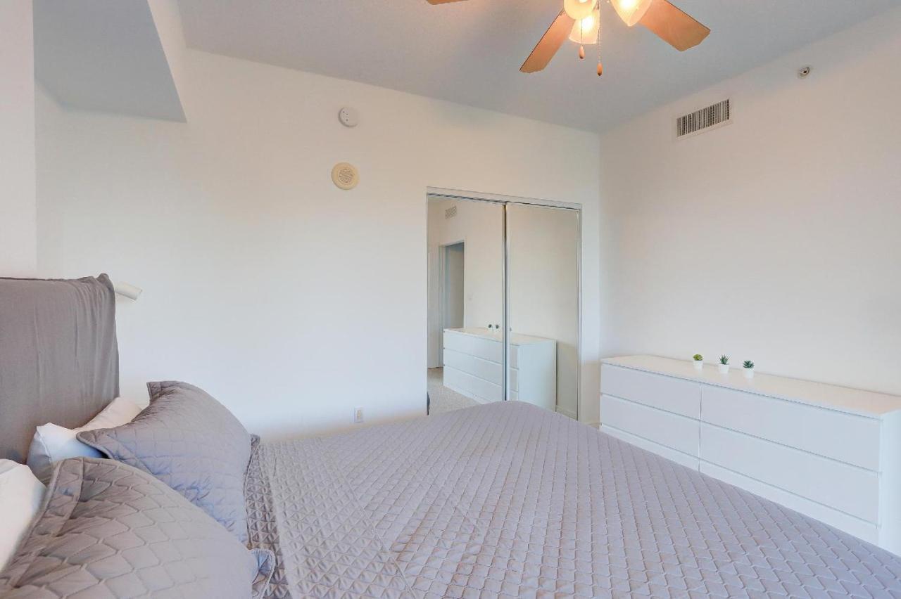 Apartment In Casa Costa Condo!Beach Pass Included Boynton Beach Kültér fotó